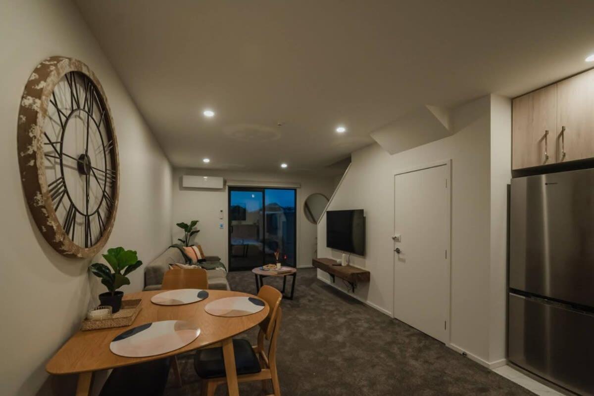 Stones Throw From The Stadium & Hot Tub Christchurch Esterno foto